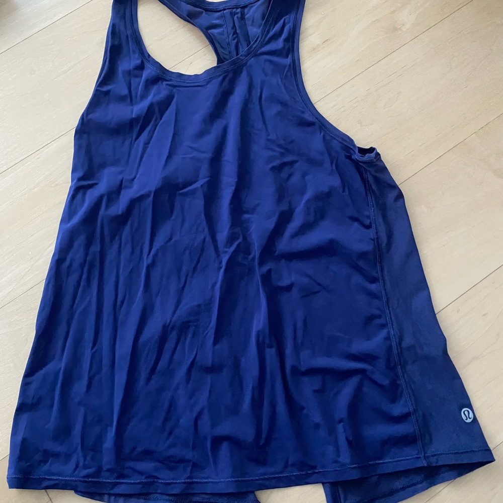 Lululemon tank